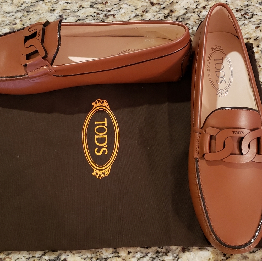 TOD'S Gommini Chain Detail Driving Moccasin